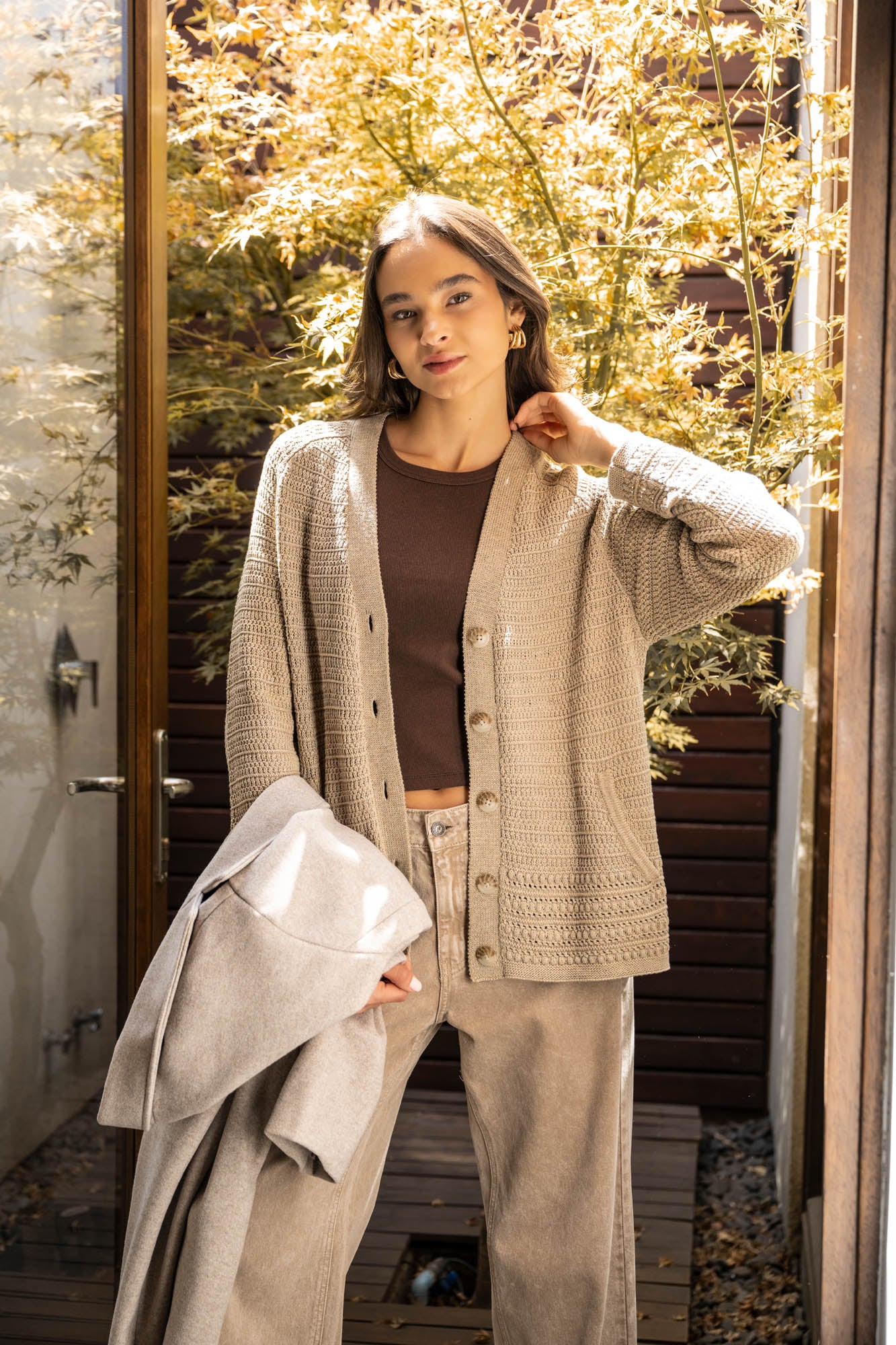 CHALECO CASCAS beige