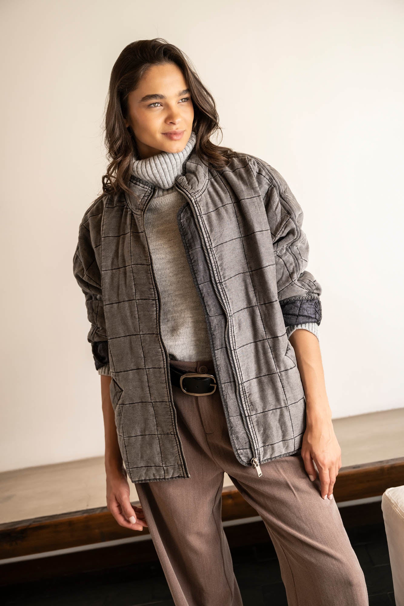 CHAQUETA AVA gris