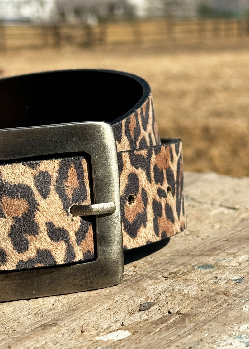CINTURÓN CUERO CUADRADA animal print