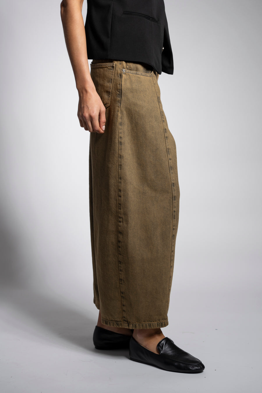 JEANS BARREL TIRO MEDIO ISIDORA oxidado