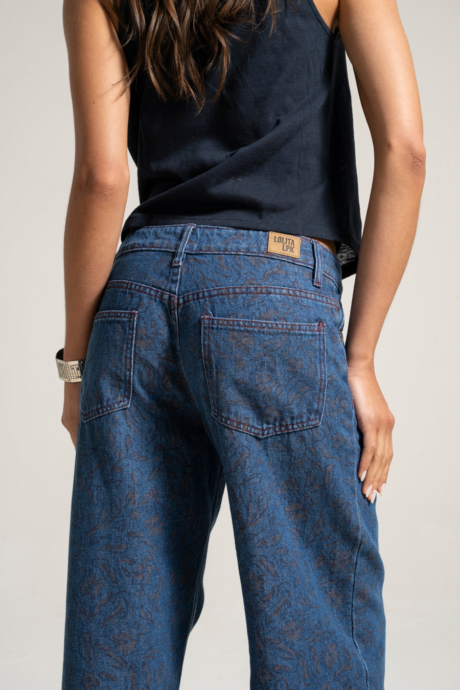 JEANS MUJER WIDE LEG TIRO BAJO JOSEFA flores p