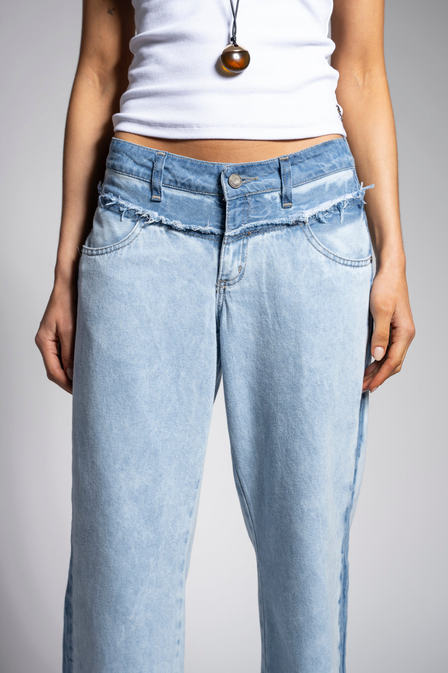 JEANS MUJER RENATA RECTO TIRO BAJO celeste