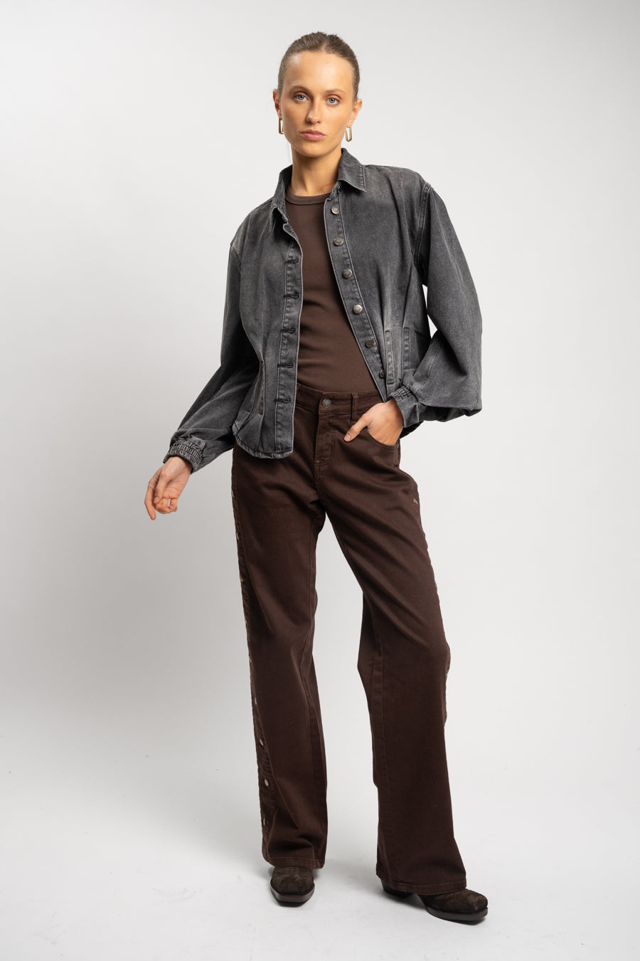 JEANS ZENDA RECTO TIRO MEDIO chocolate