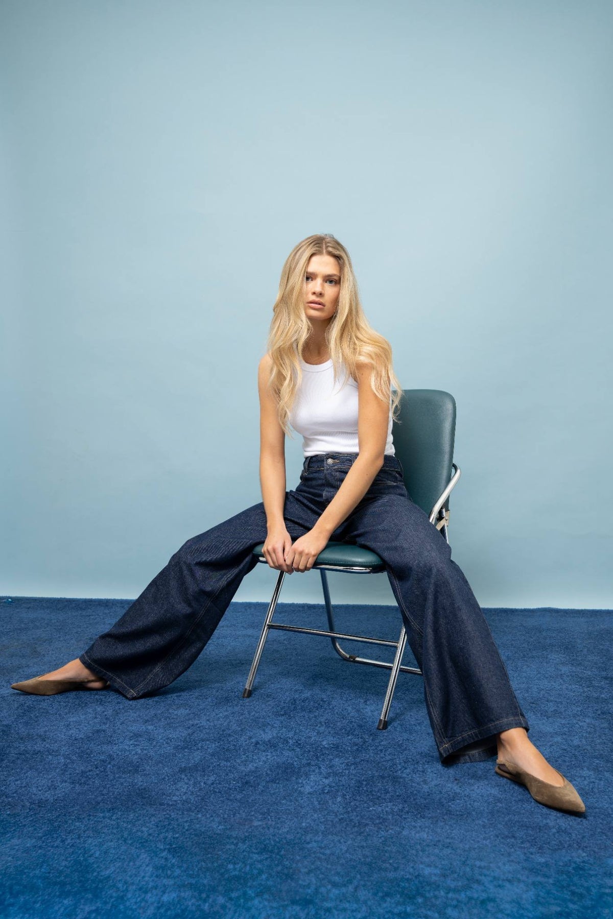 JEANS MUJER WIDE LEG TIRO BAJO JOSEFA azul r
