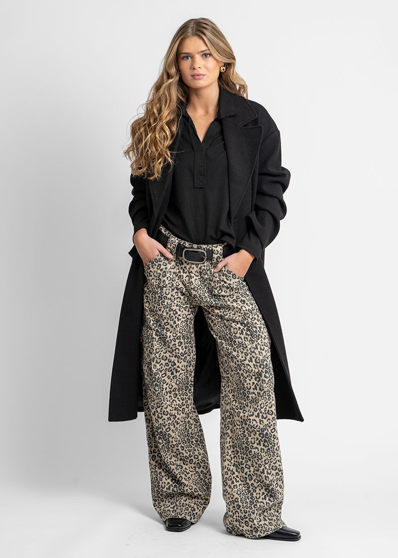 JEANS CARGO TIRO ALTO JUANA animal print