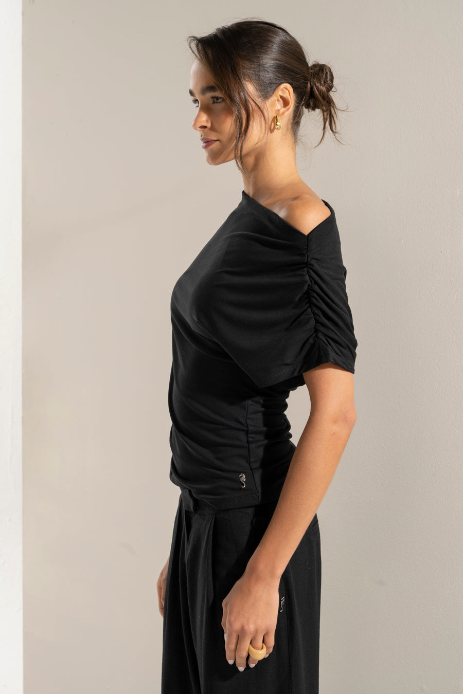 POLERA AVA negro