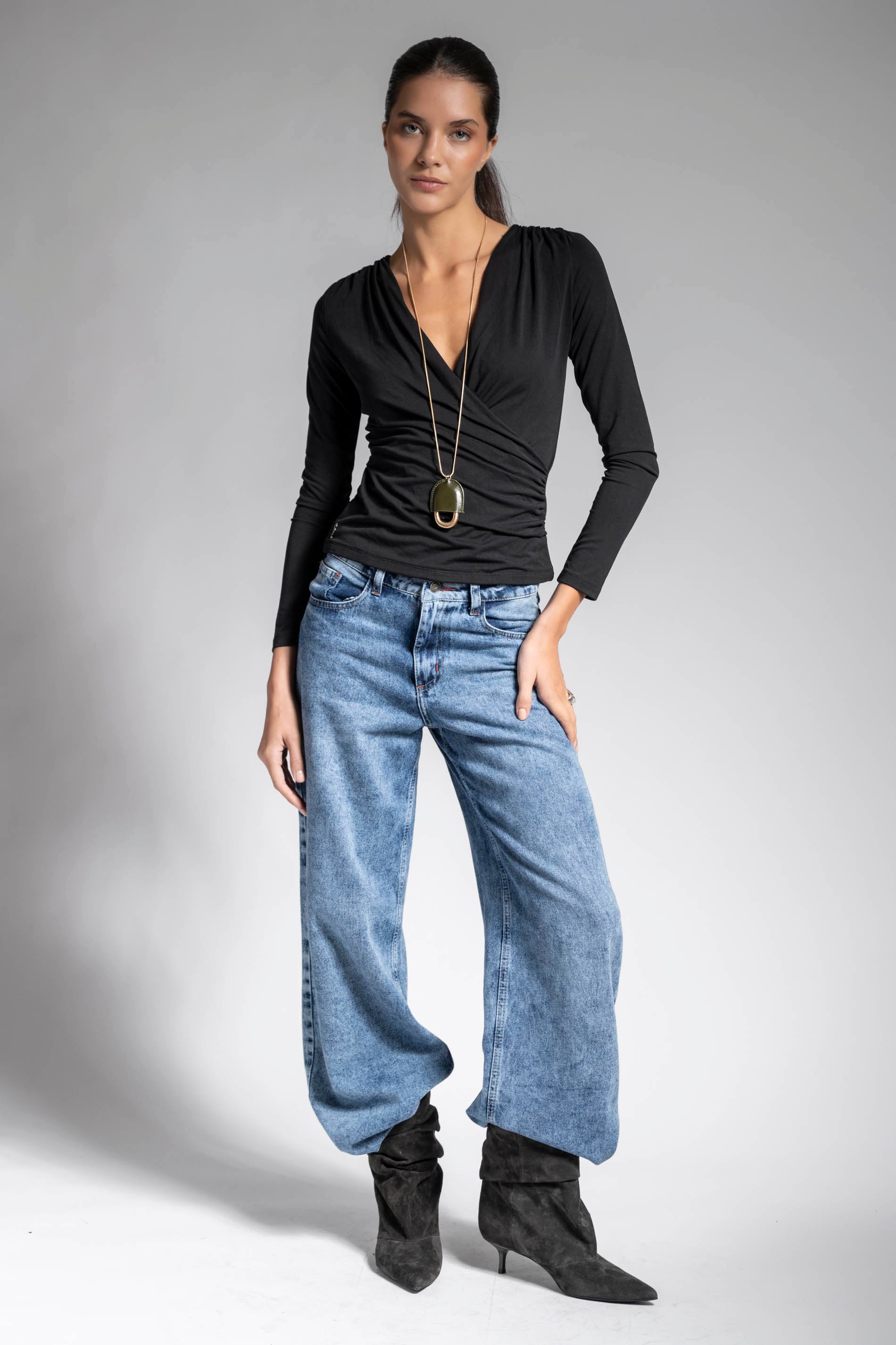 POLERA VICTORIA negro