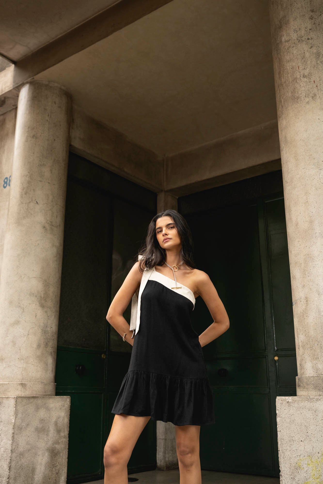 VESTIDO AGATHA arena/negro