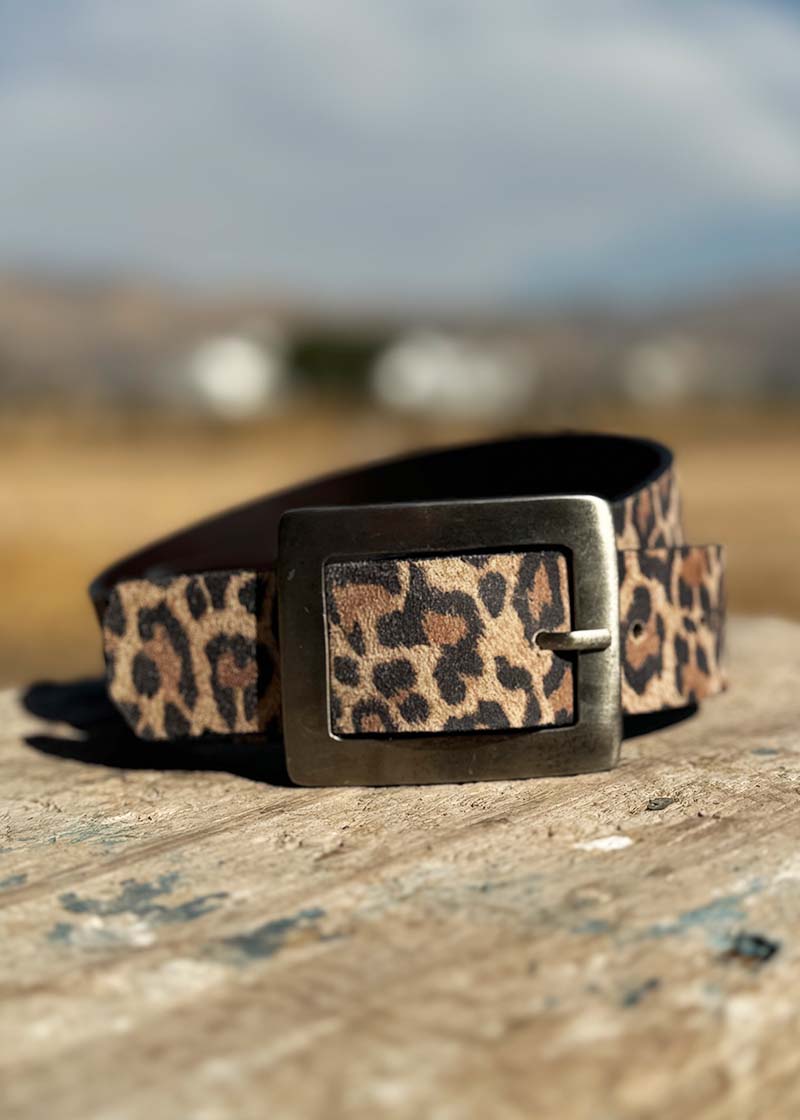 CINTURÓN CUERO CUADRADA animal print