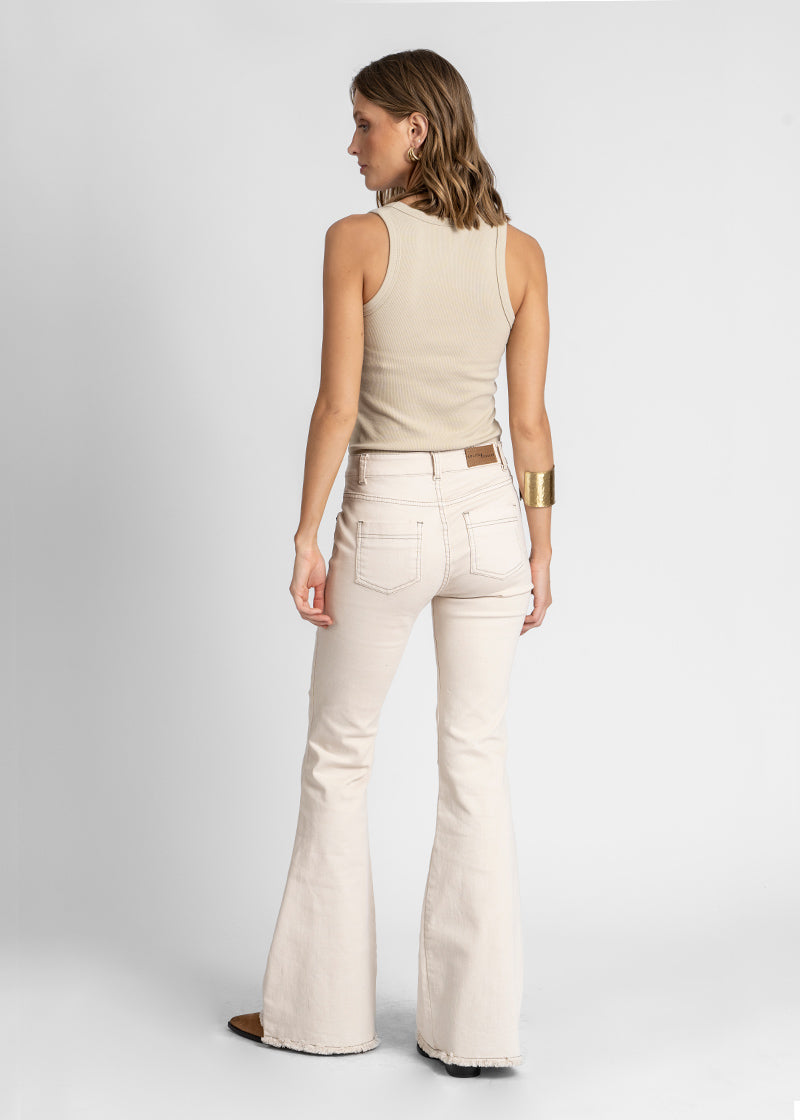 JEANS FLARE TIRO MEDIO NORA B crudo