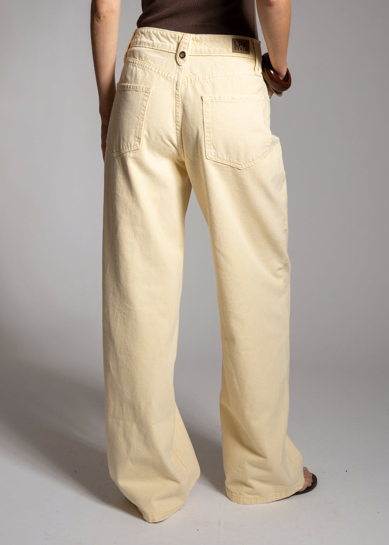 JEANS WIDE LEG JAVIERA Tiro medio amarillo