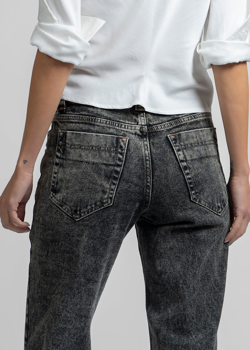 JEANS RECTO TIRO MEDIO CLARA gris