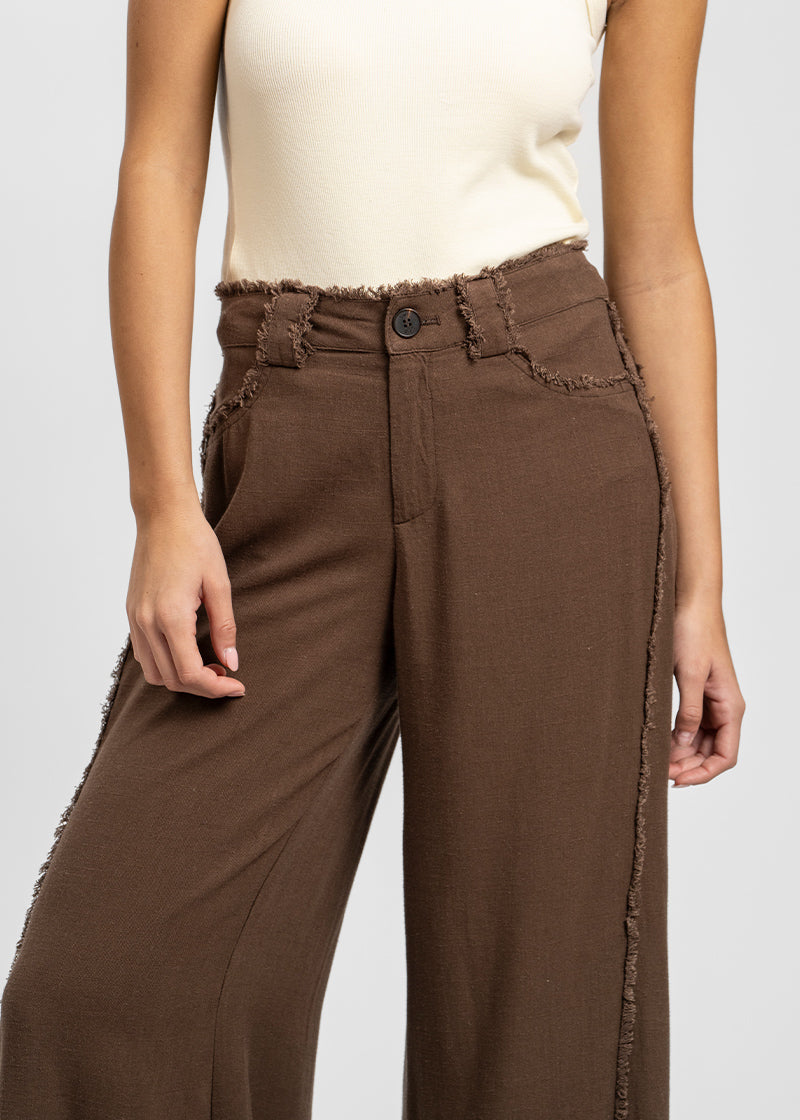 PANTALÓN ANNA FLECOS chocolate