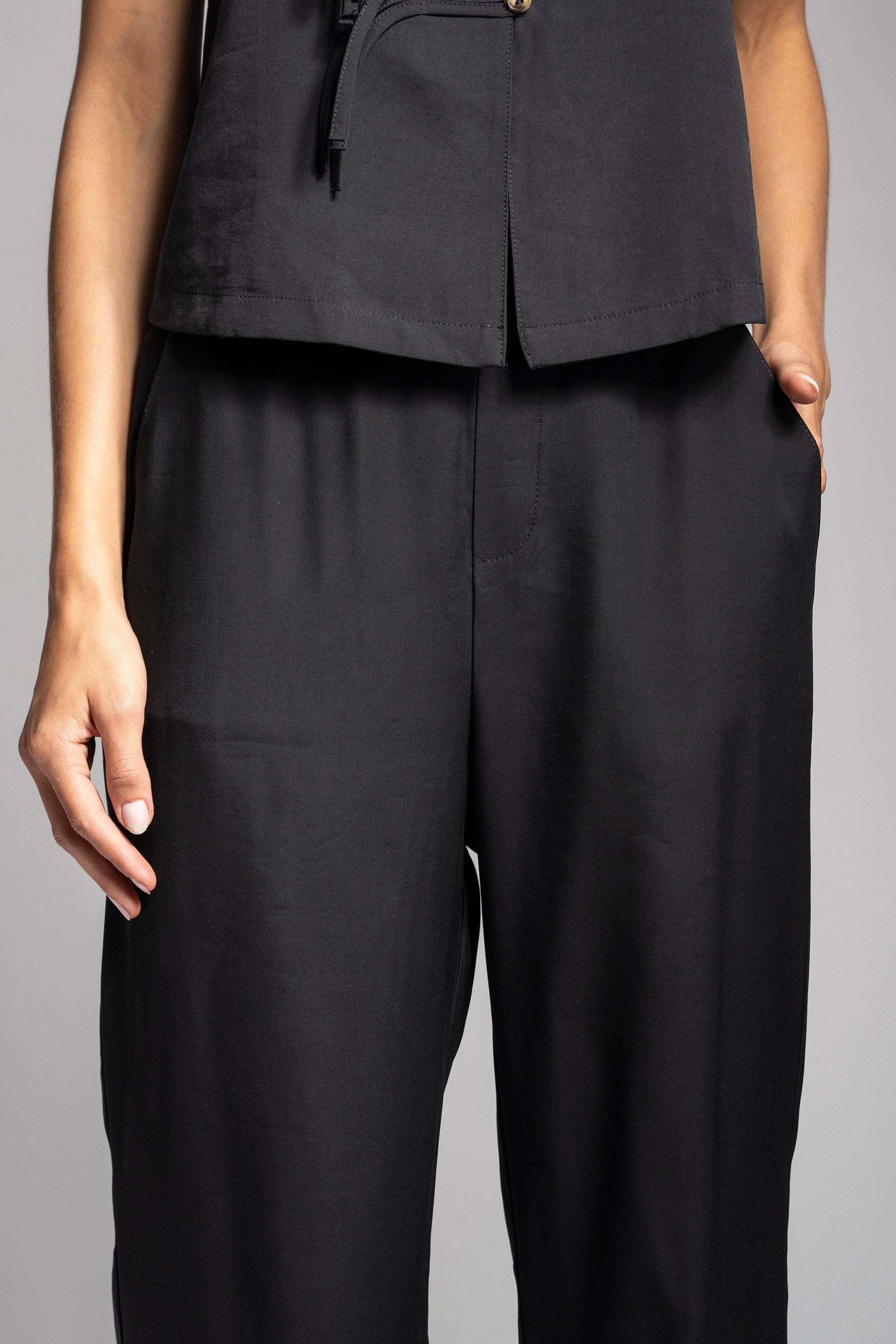 PANTALÓN NOVA negro