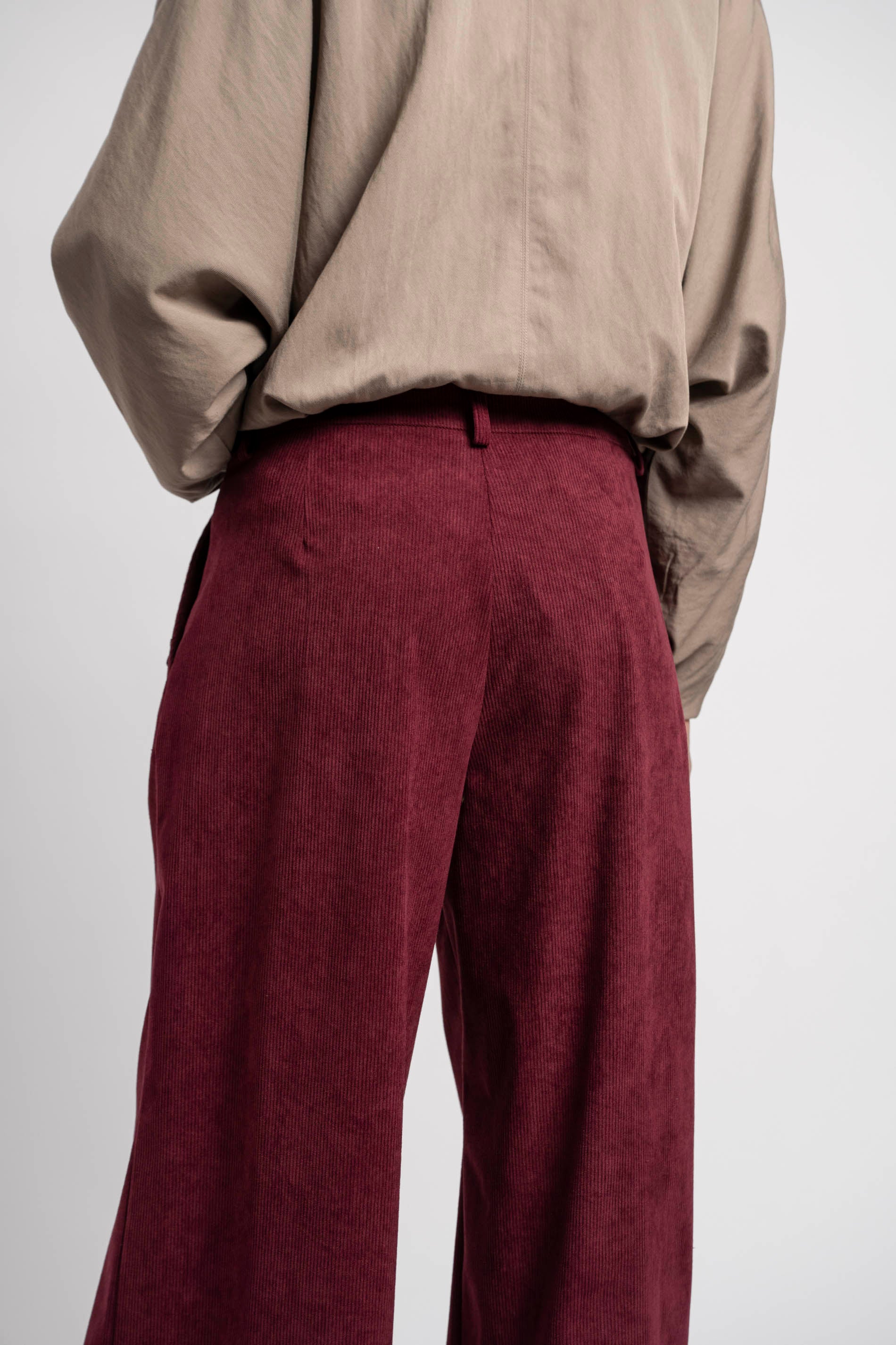 PANTALÓN VELLUTO burdeo