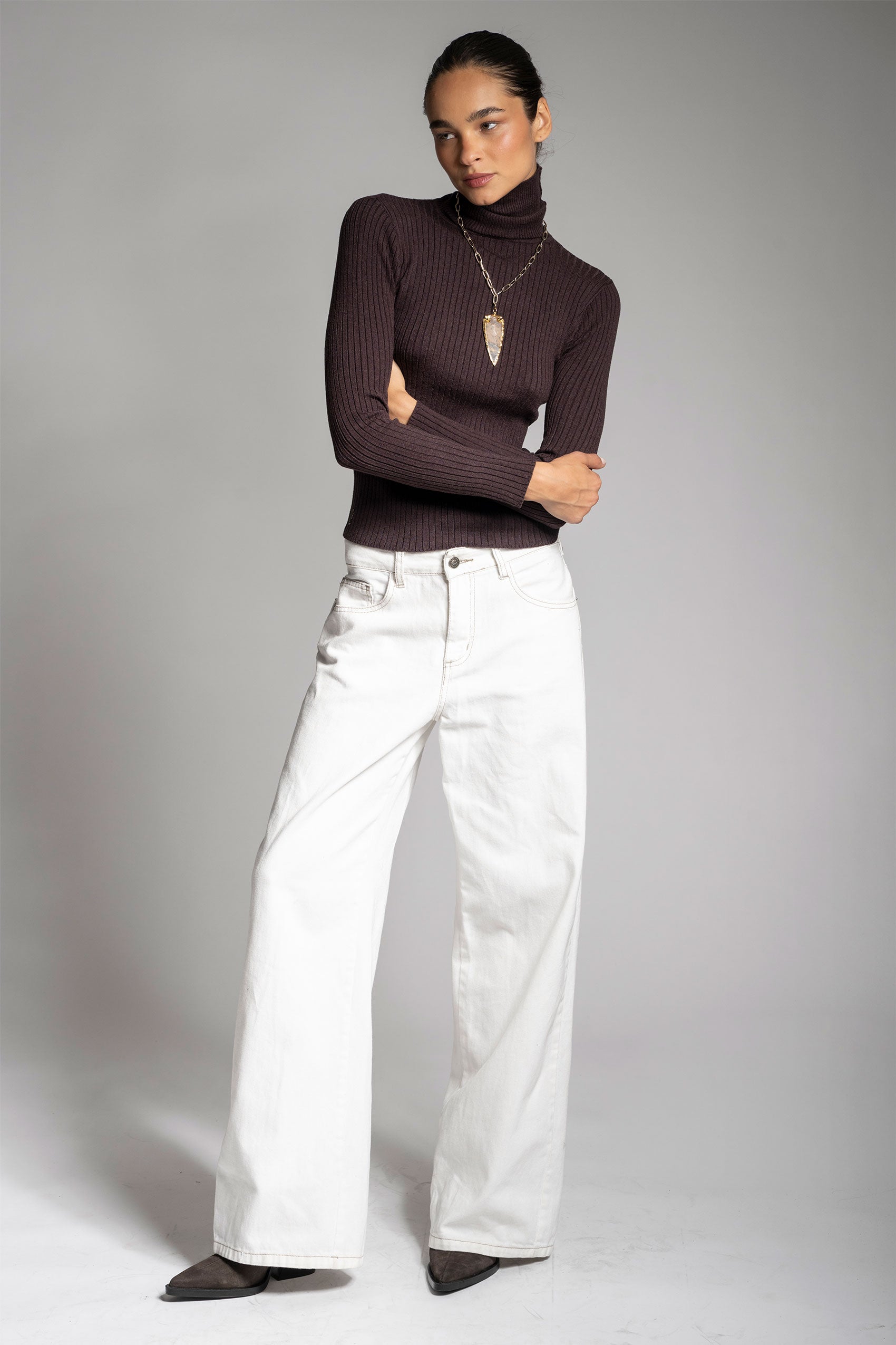 BEATLE TEJIDO PASCUALA chocolate