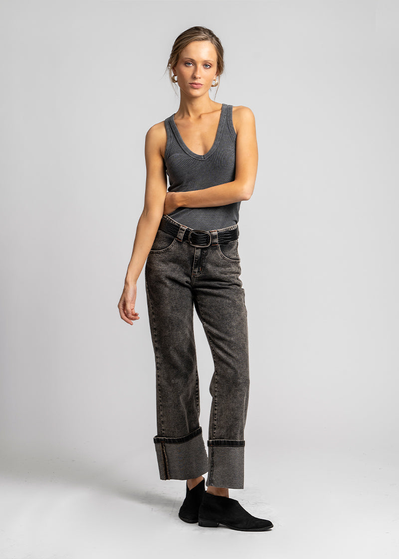 POLERA MARU V grafito