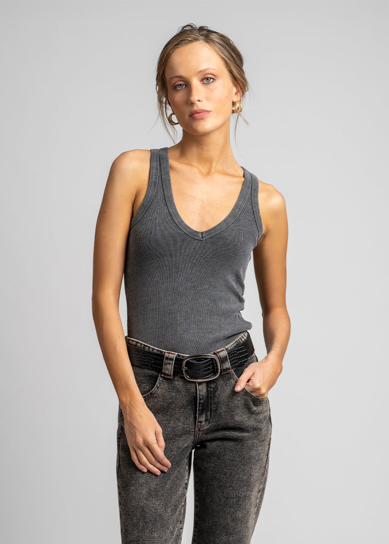 POLERA MARU V grafito