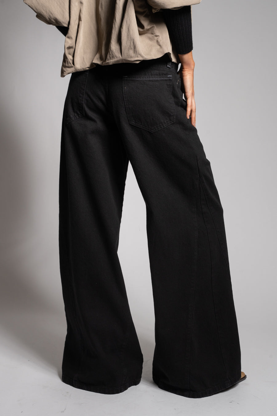 JEANS PALAZZO TIRO ALTO BERNARDA negro