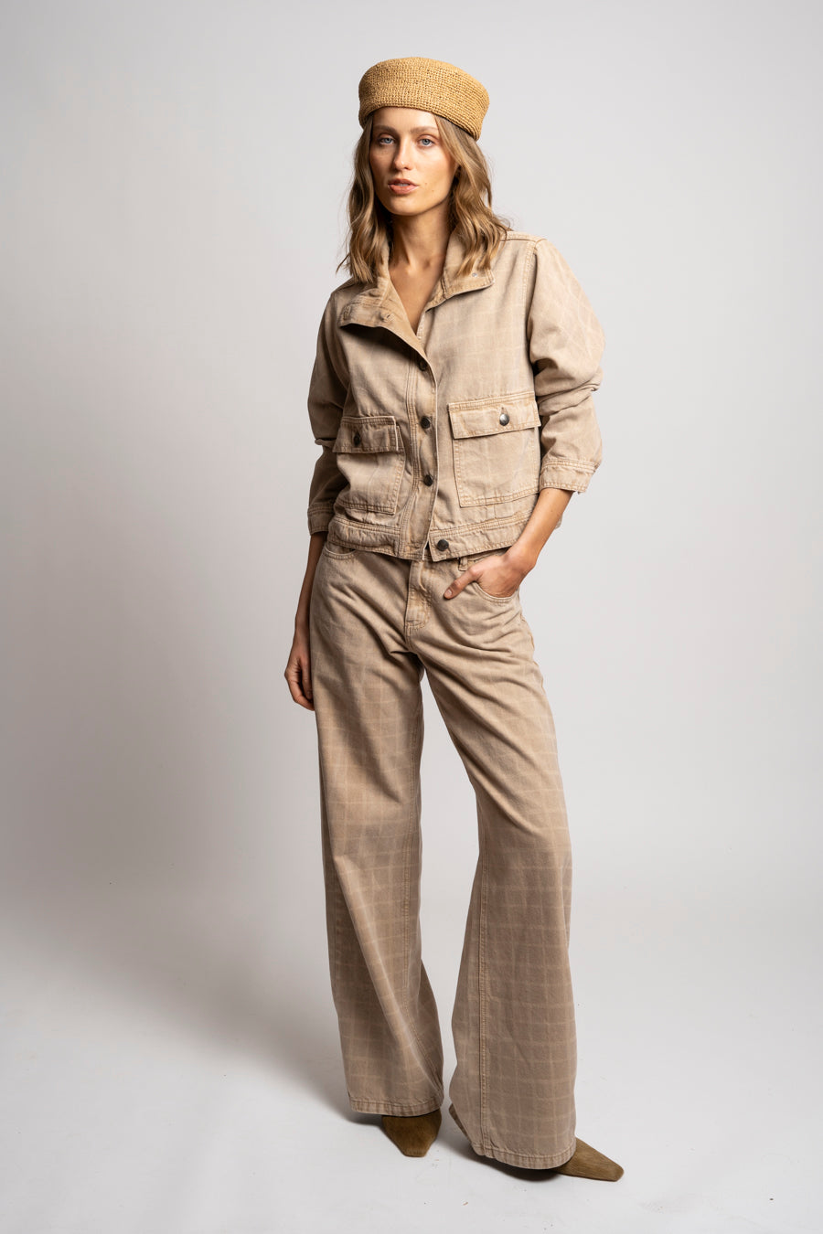 JEANS MUJER WIDE LEG TIRO BAJO CHECKS beige