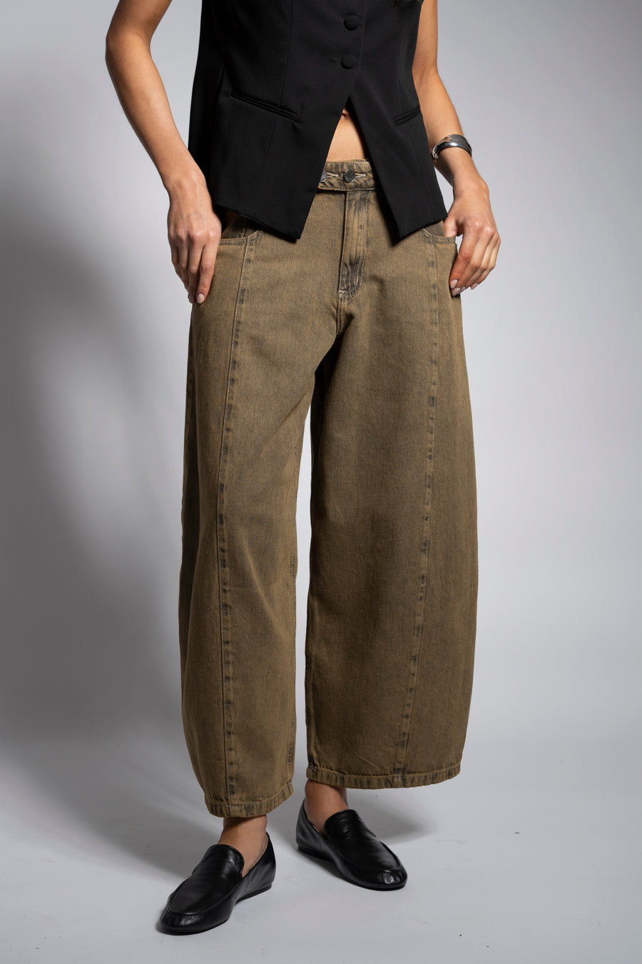 JEANS BARREL TIRO MEDIO ISIDORA oxidado