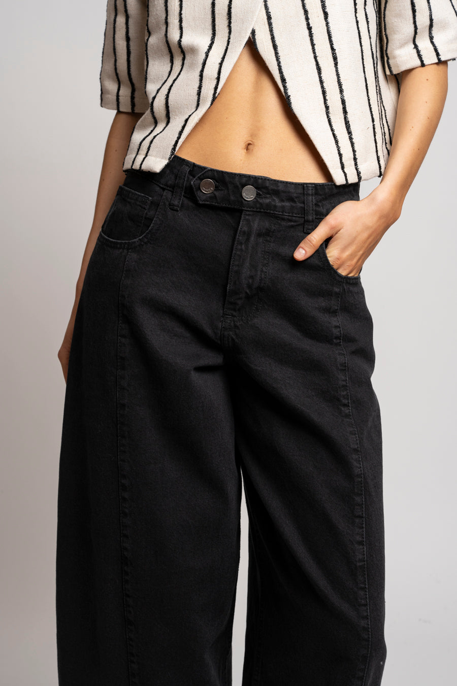 JEANS MUJER  BARREL TIRO MEDIO ISIDORA negro