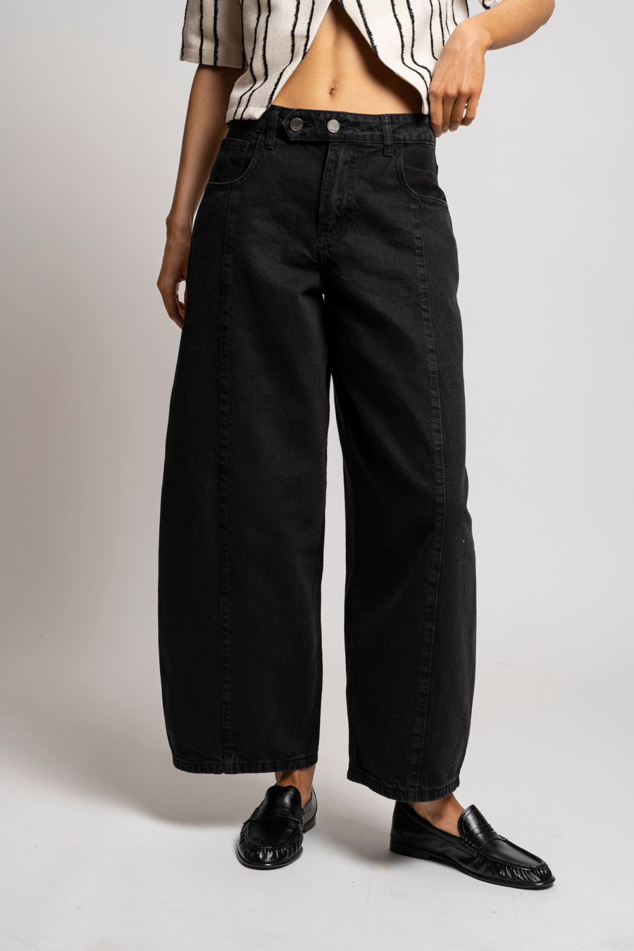 JEANS MUJER  BARREL TIRO MEDIO ISIDORA negro