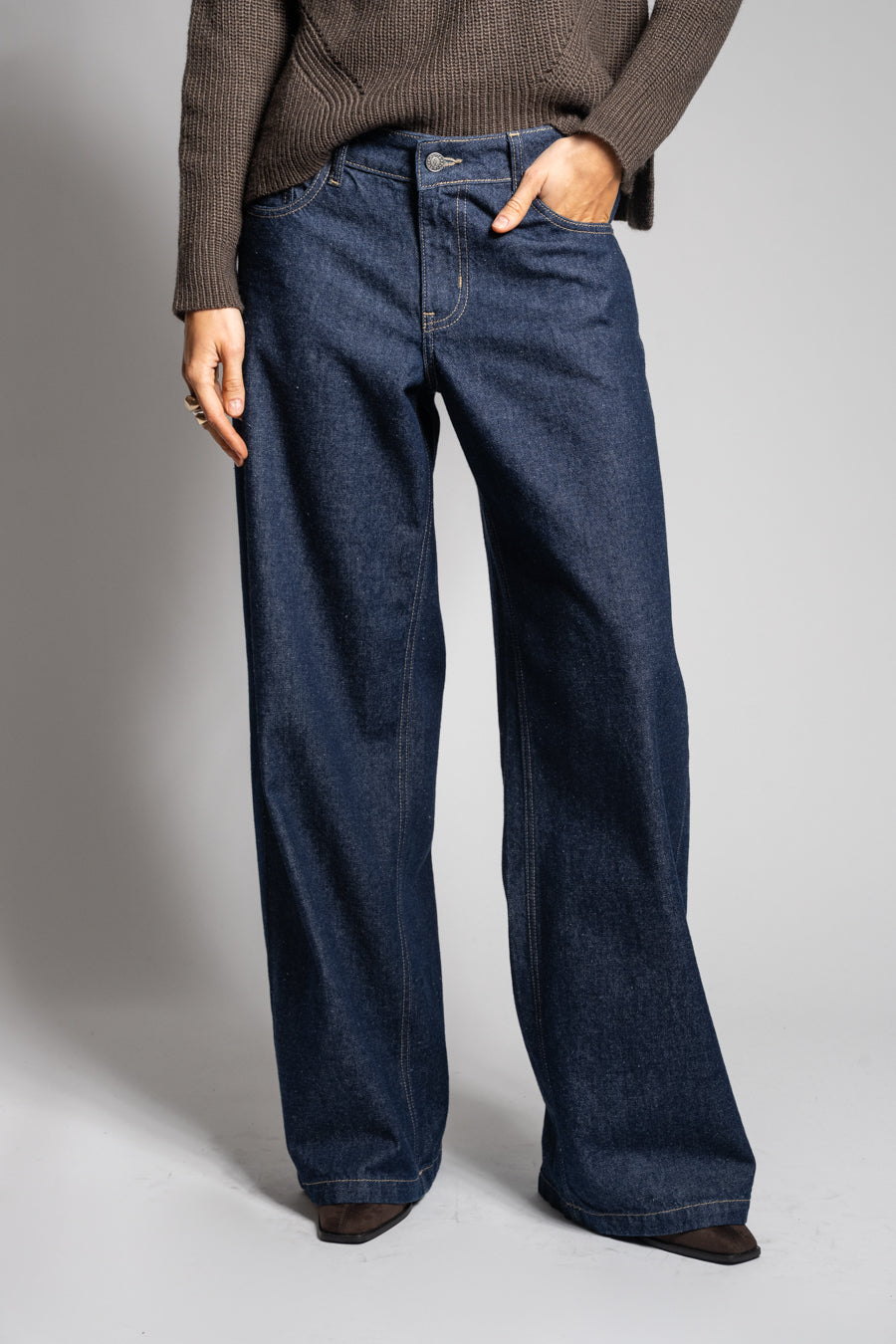 JEANS WIDE LEG JOSEFA TIRO BAJO azul r