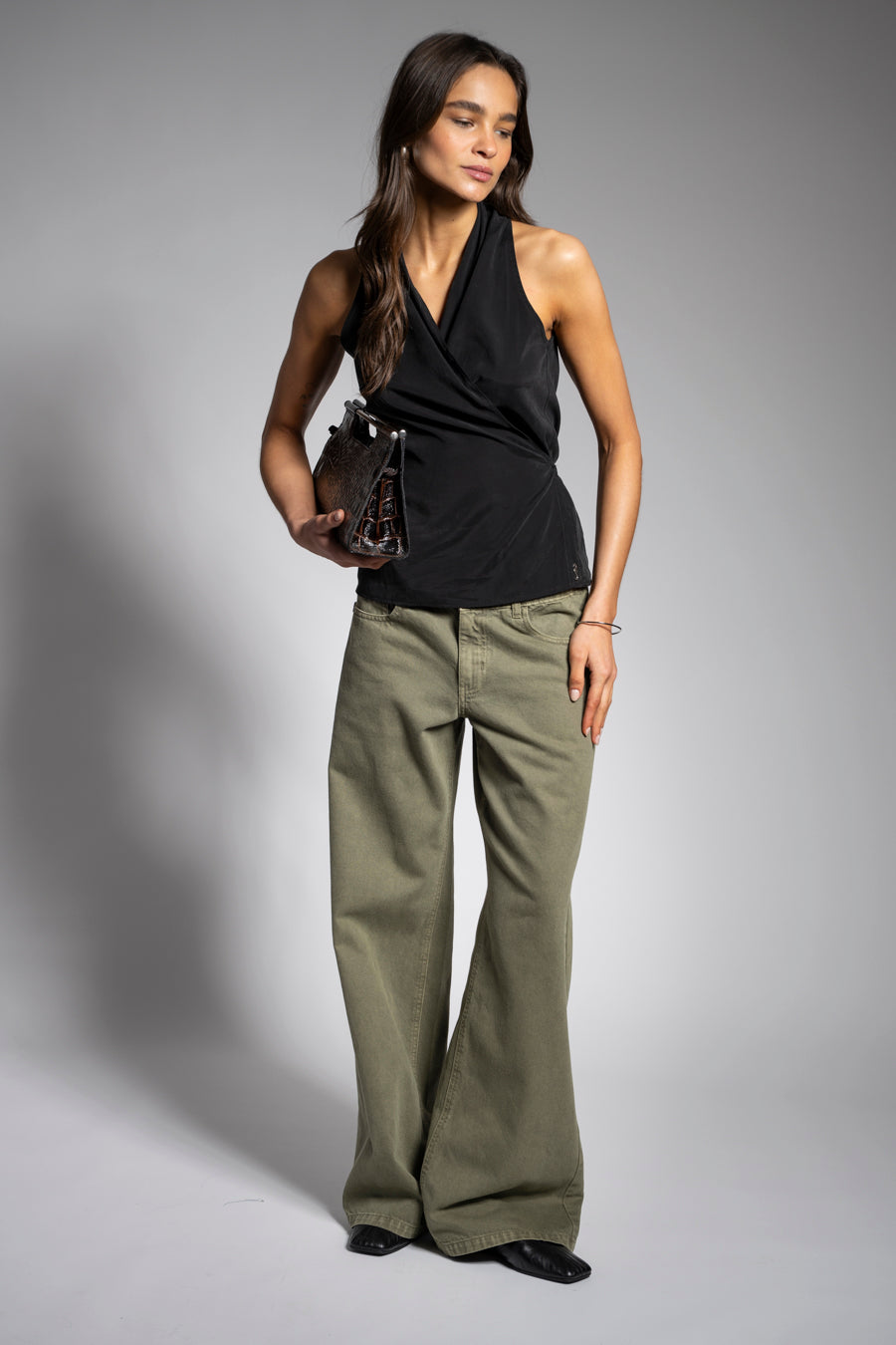 JEANS WIDE LEG JOSEFA TIRO BAJO verde