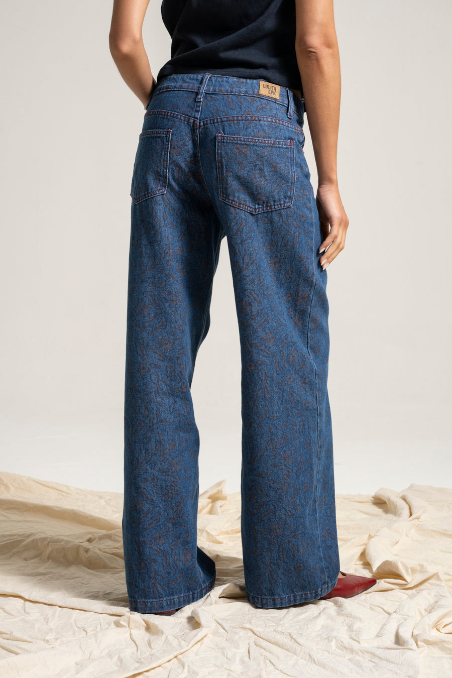 JEANS MUJER WIDE LEG TIRO BAJO JOSEFA flores p
