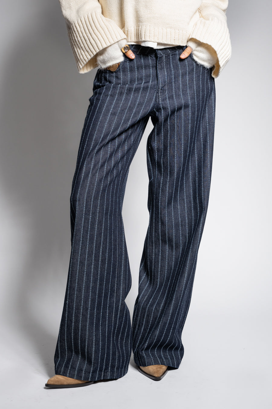 JEANS WIDE LEG JOSEFA RAYAS TIRO BAJO azul r
