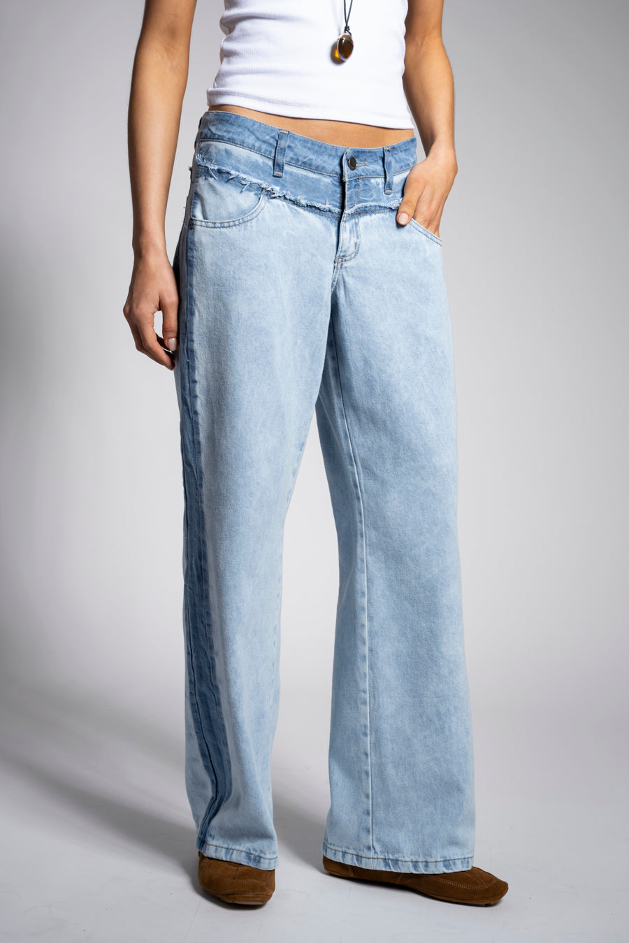 JEANS MUJER RENATA RECTO TIRO BAJO celeste