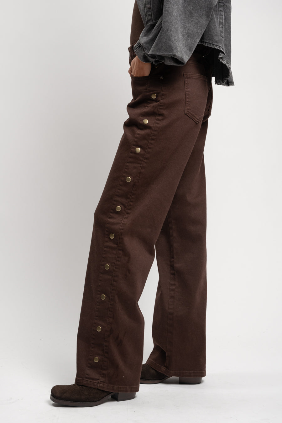 JEANS ZENDA RECTO TIRO MEDIO chocolate
