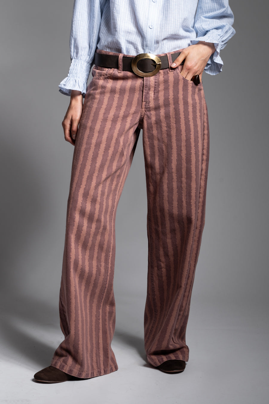 JEANS JOSEFA WID LEG TIRO BAJO burdeo