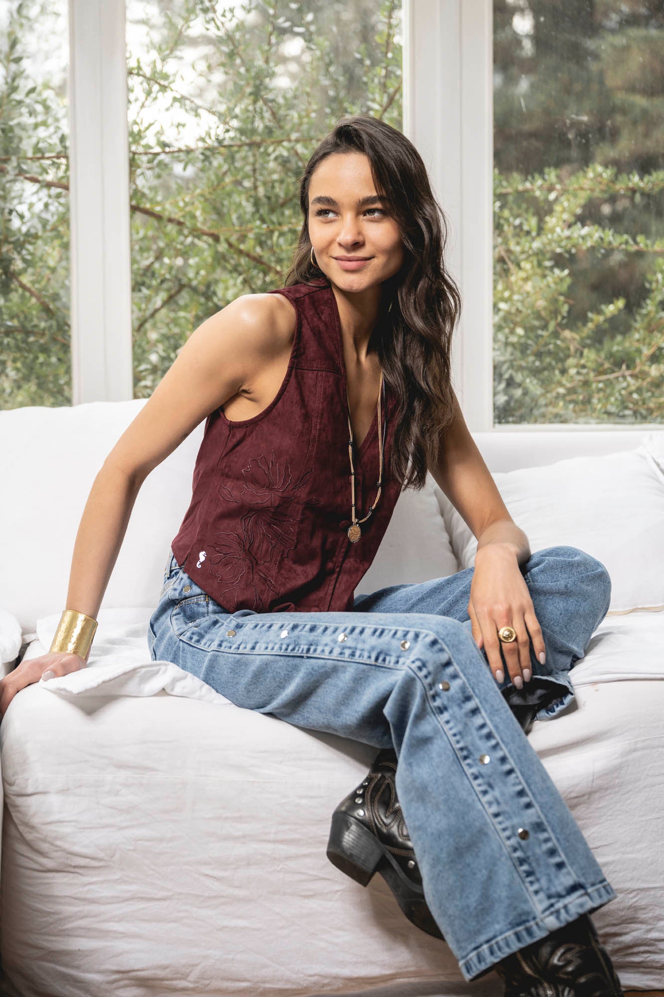 JEANS ZENDA tachas celeste