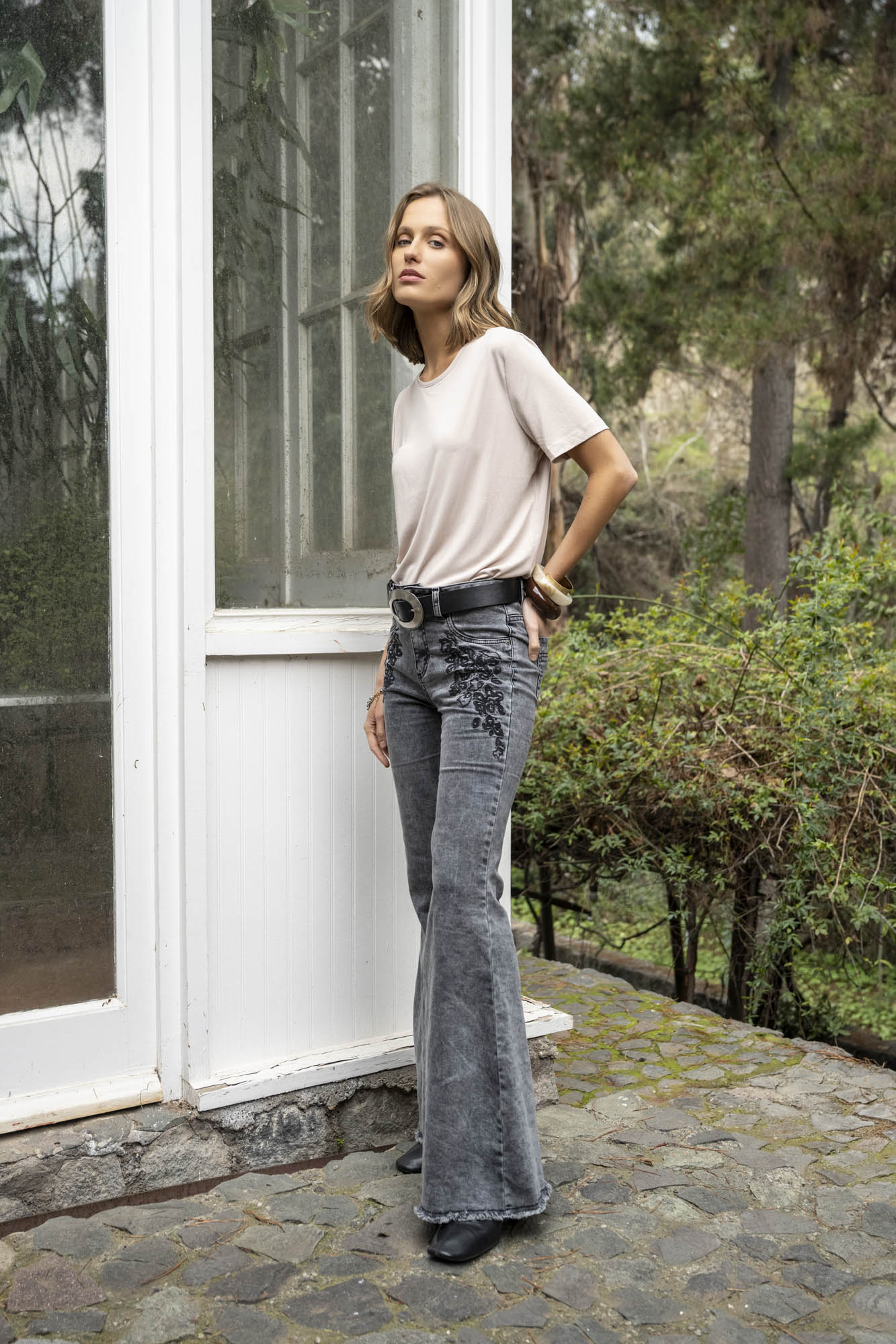 JEANS FLARE  TIRO MEDIO NORA B MARENGO