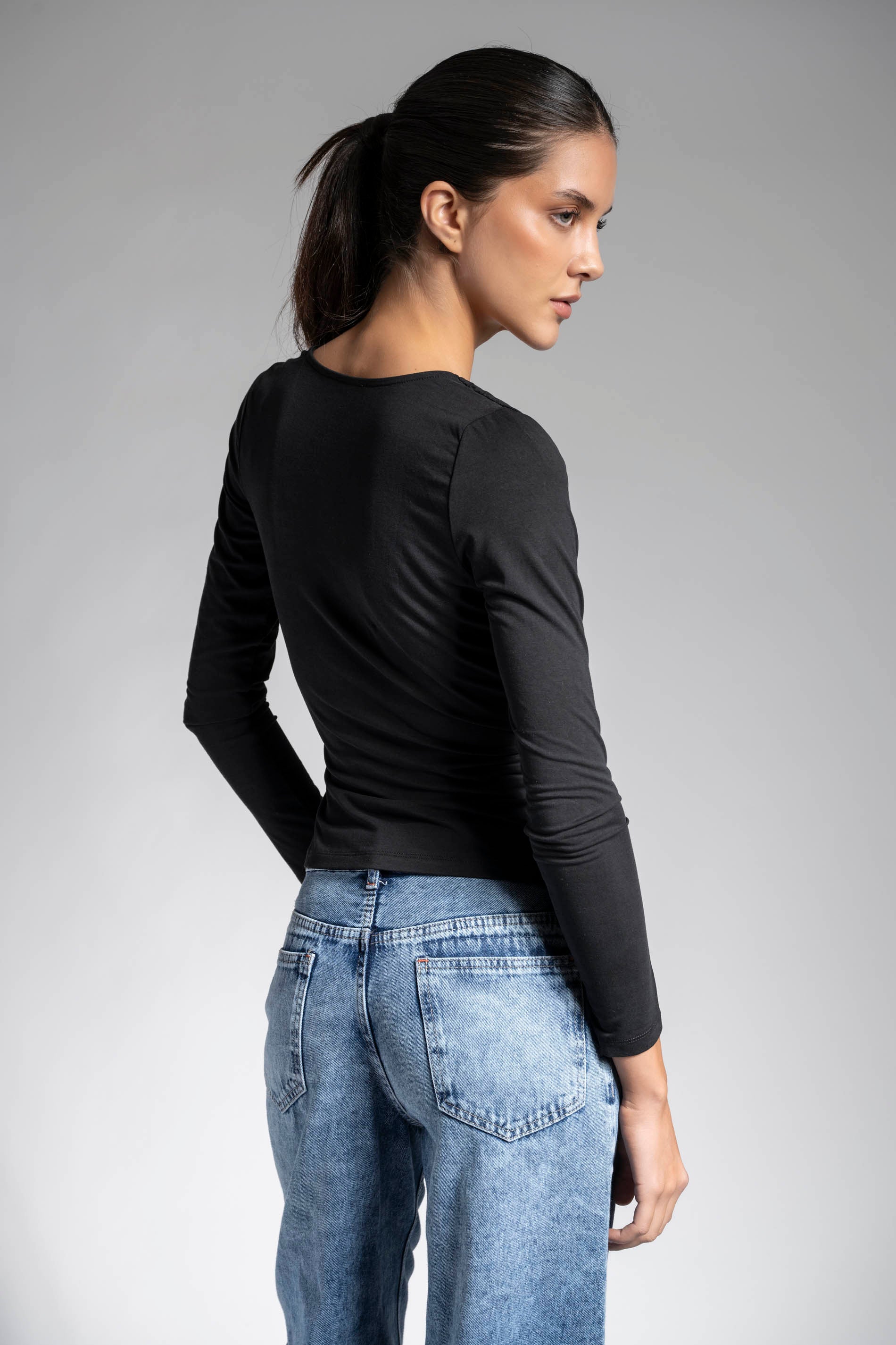 POLERA VICTORIA negro