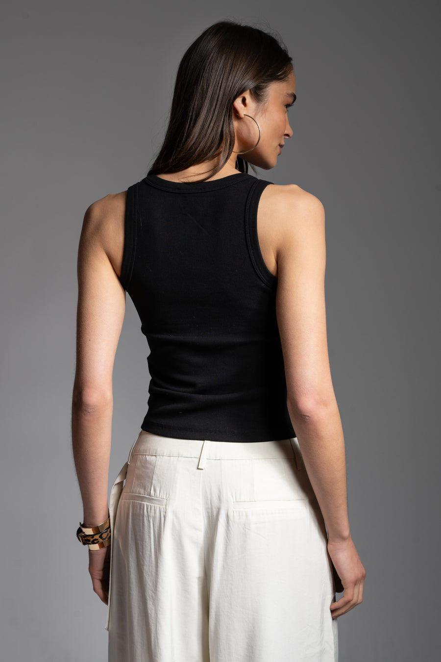 POLERA MARU V negro