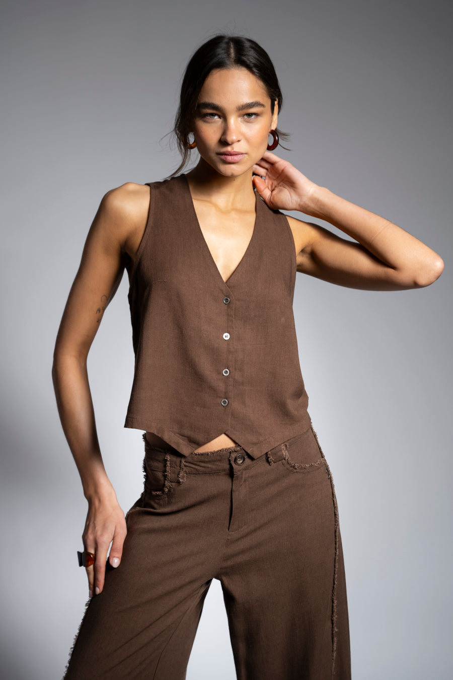 VEST PIPA Lino chocolate