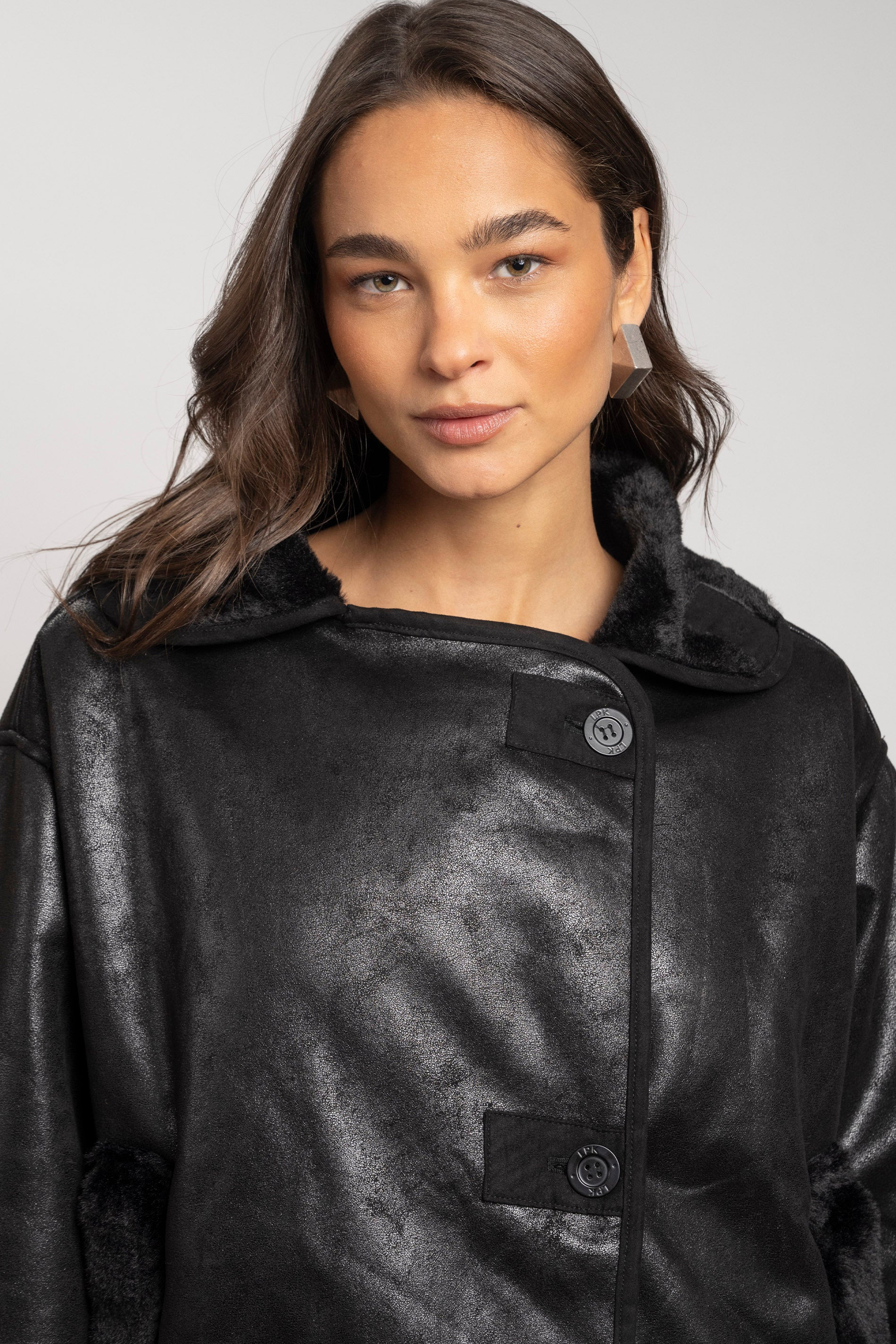 CHAQUETA CONSU negro
