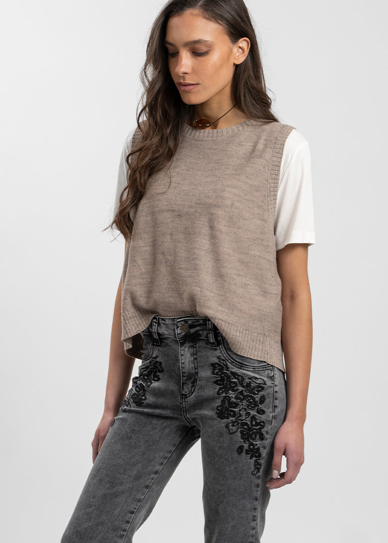 JEANS FLARE  TIRO MEDIO NORA B MARENGO