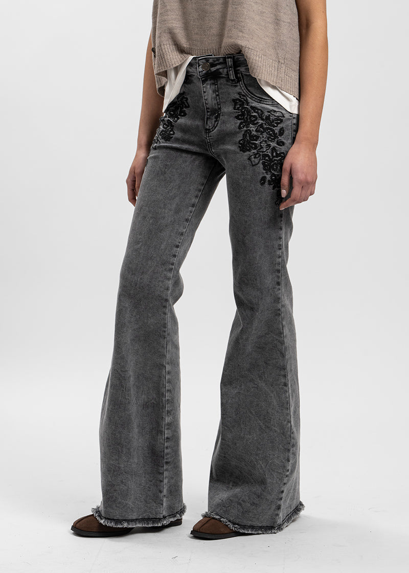 JEANS FLARE  TIRO MEDIO NORA B MARENGO