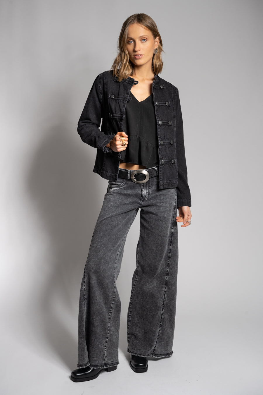 JEANS PALAZZO TIRO MEDIO ANNA gris gravillado