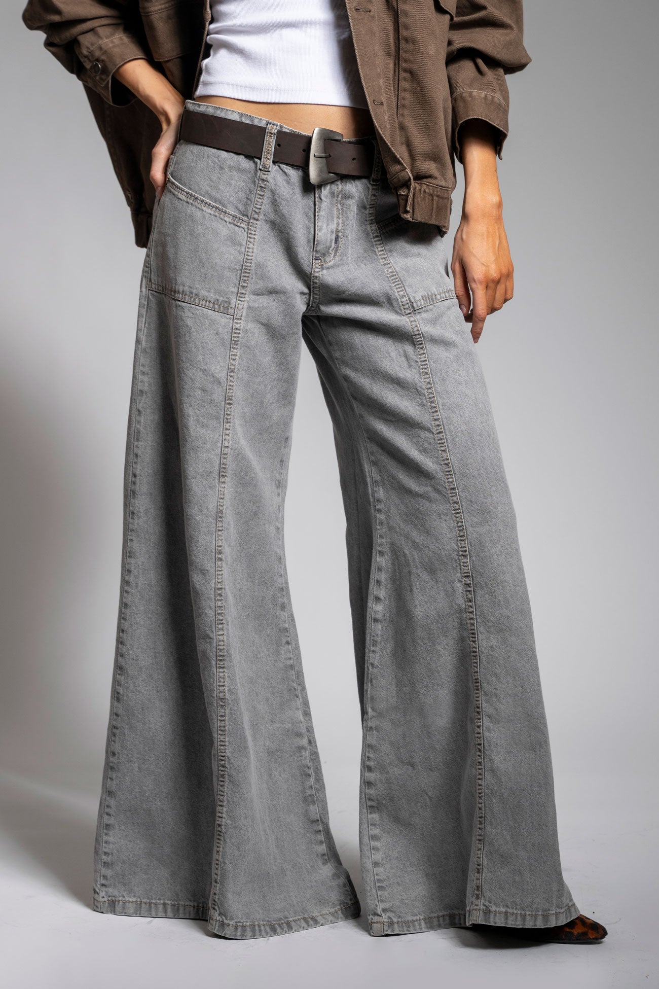 JEANS PALAZZO TIRO MEDIO ARIANNA gris