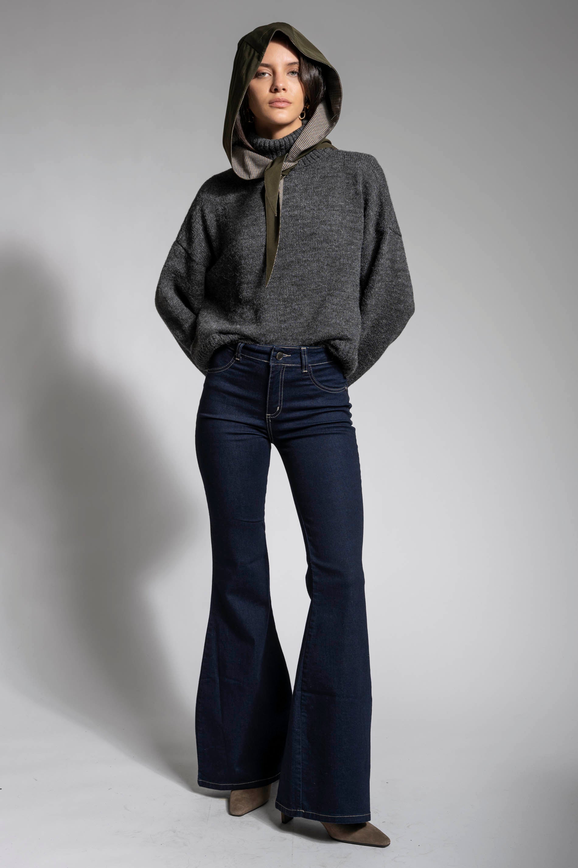 JEANS FLARE TIRO MEDIO NORA azul r