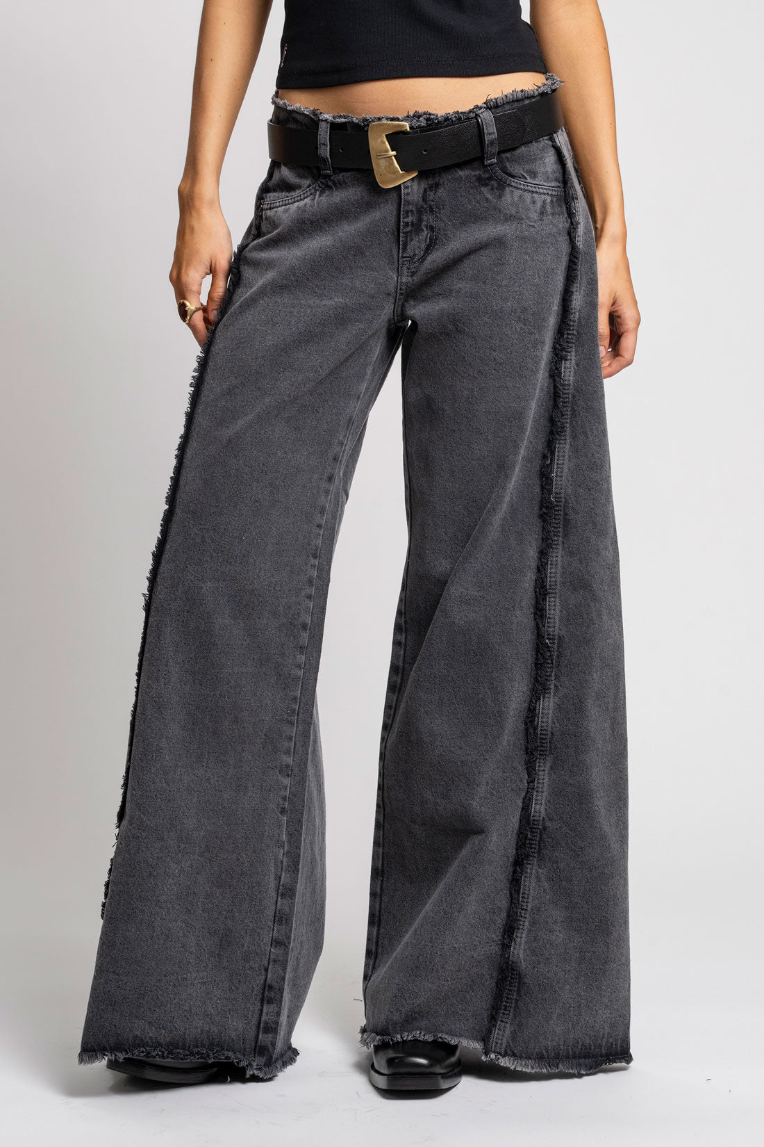 JEANS PALAZZO TIRO MEDIO PIA gris