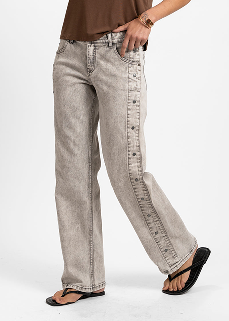 JEANS ZENDA RECTO TIRO MEDIO gris