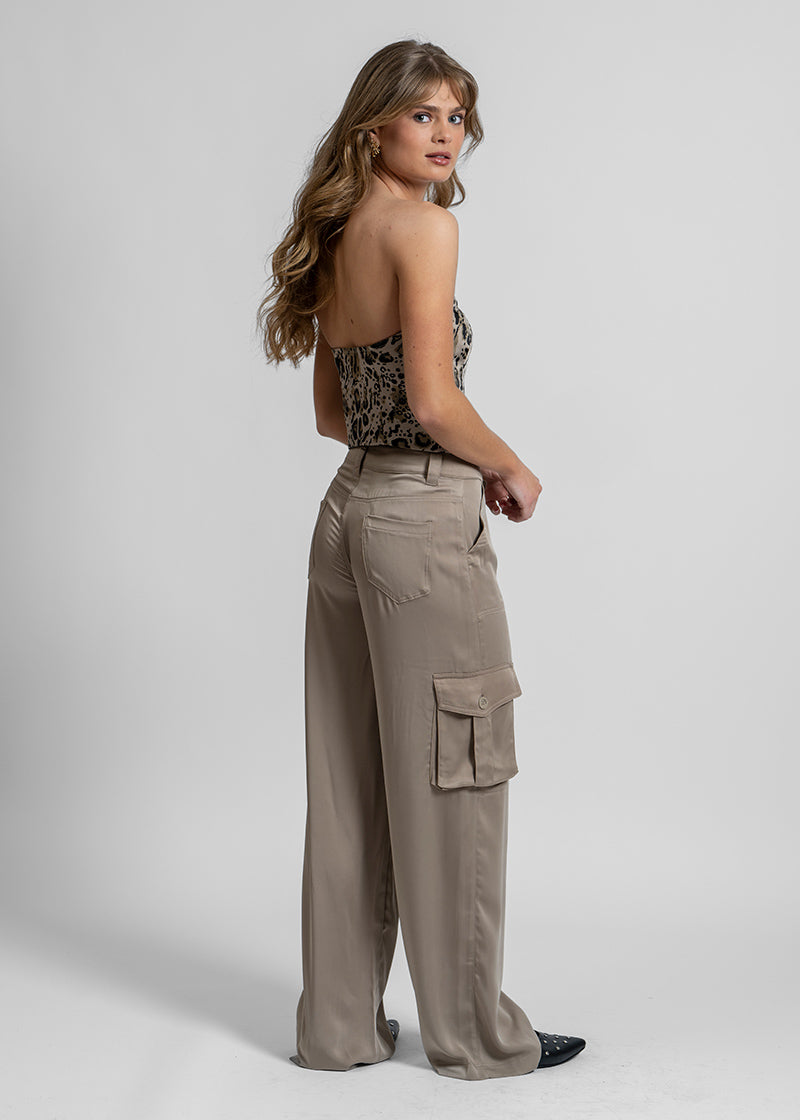 PANTALÓN LUZIA satín beige