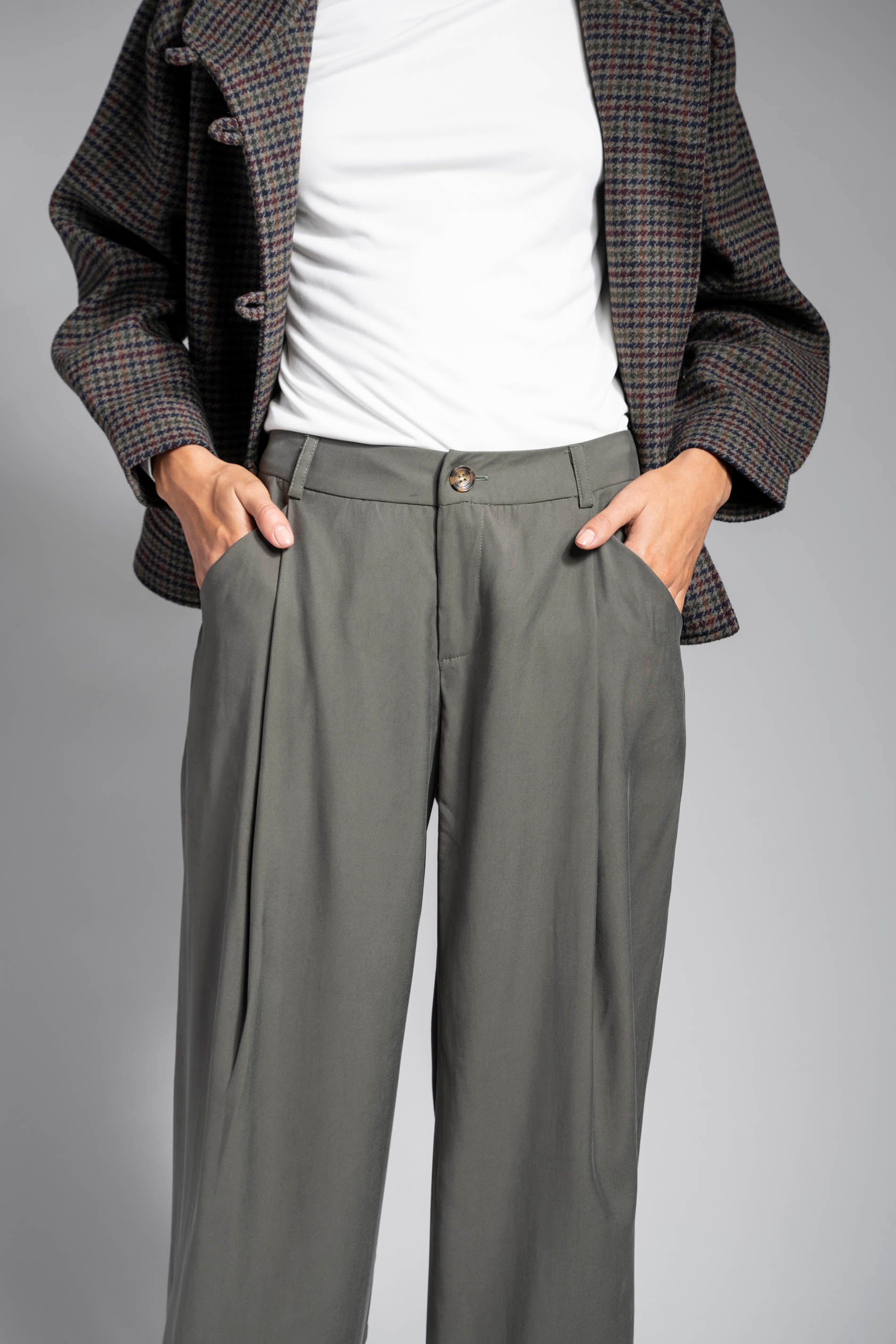 PANTALÓN GINA verde militar