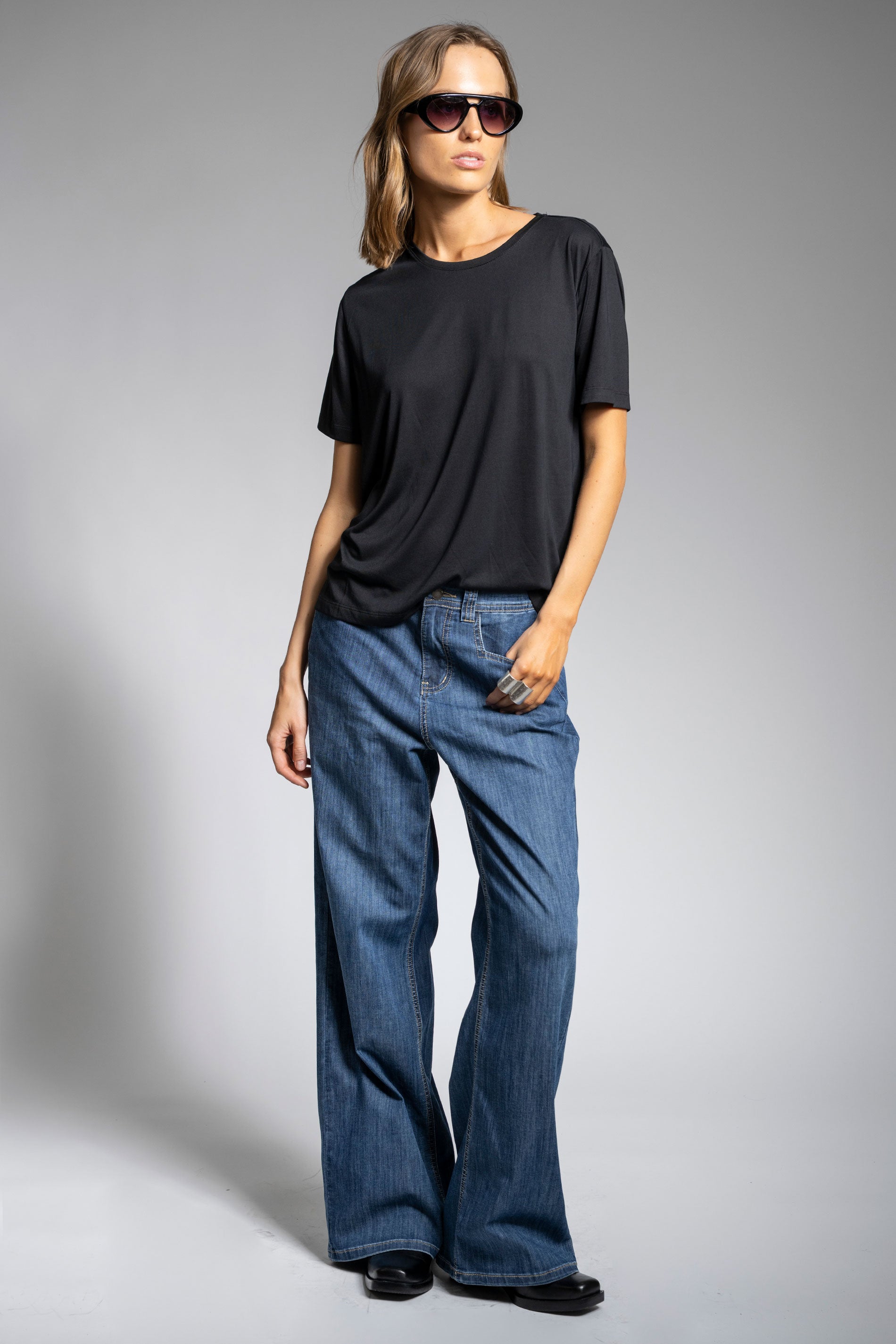 JEANS RECTO TIRO MEDIO OLIMPIA azul